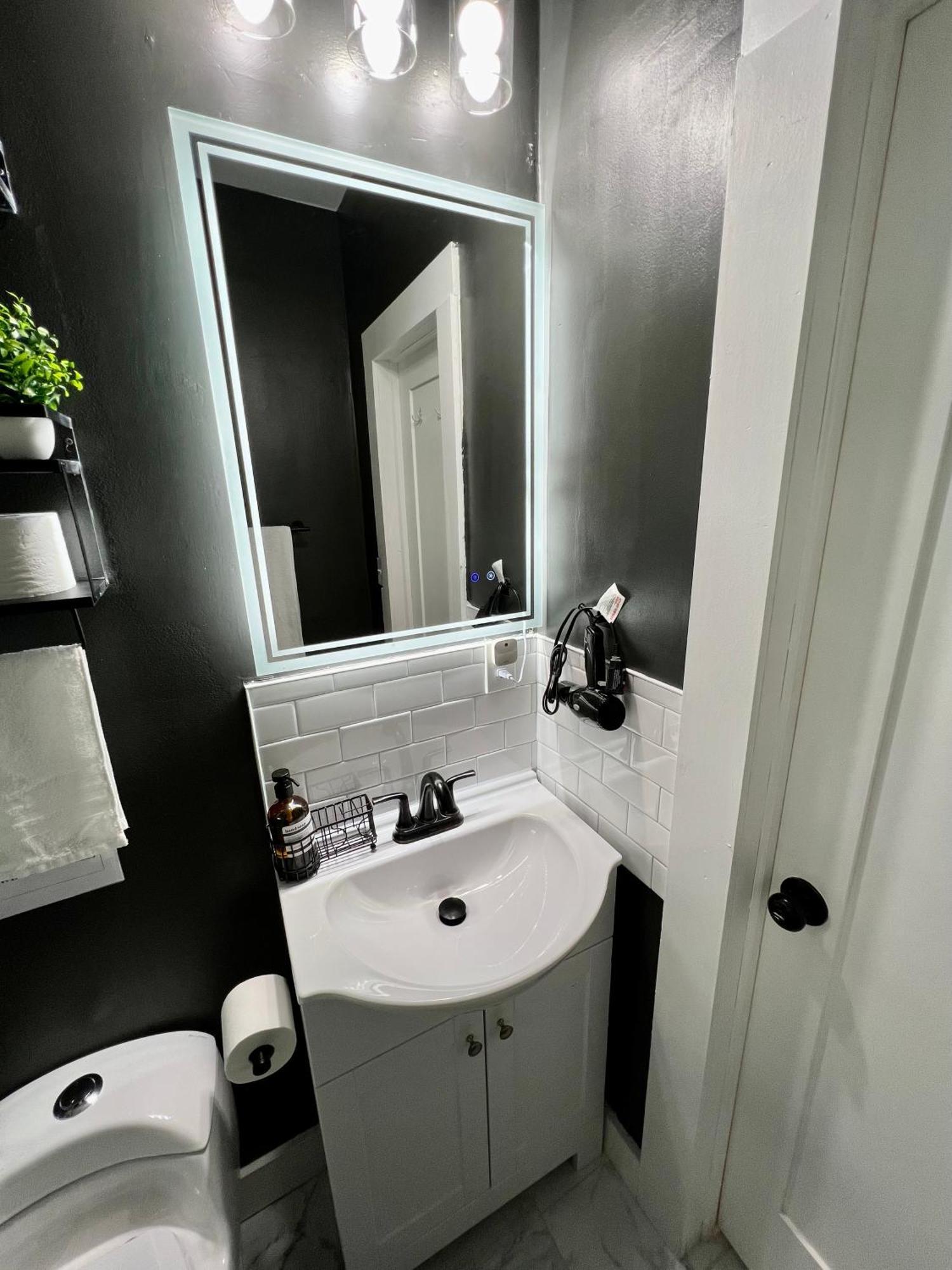 Charming 2Br 2Ba 10 Min Dt Airport By Lsp Homes Atlanta Ngoại thất bức ảnh