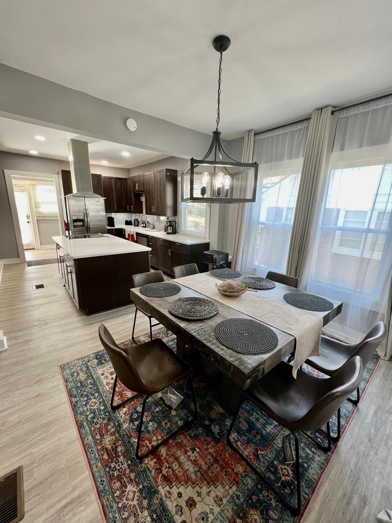 Charming 2Br 2Ba 10 Min Dt Airport By Lsp Homes Atlanta Ngoại thất bức ảnh